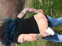 Amateur girl with tattoos piss and shitting